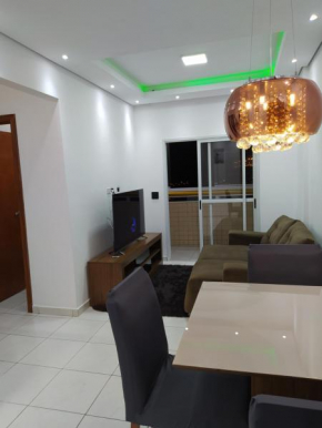 Apartamento super novo com estacionamento incluso